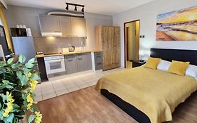 Cozy Modern Apartment Sunrise Studio 35M2 Balcony 3 Persons